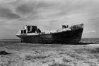 Bateau échoué dans le désert de la mer d&apos;Aral